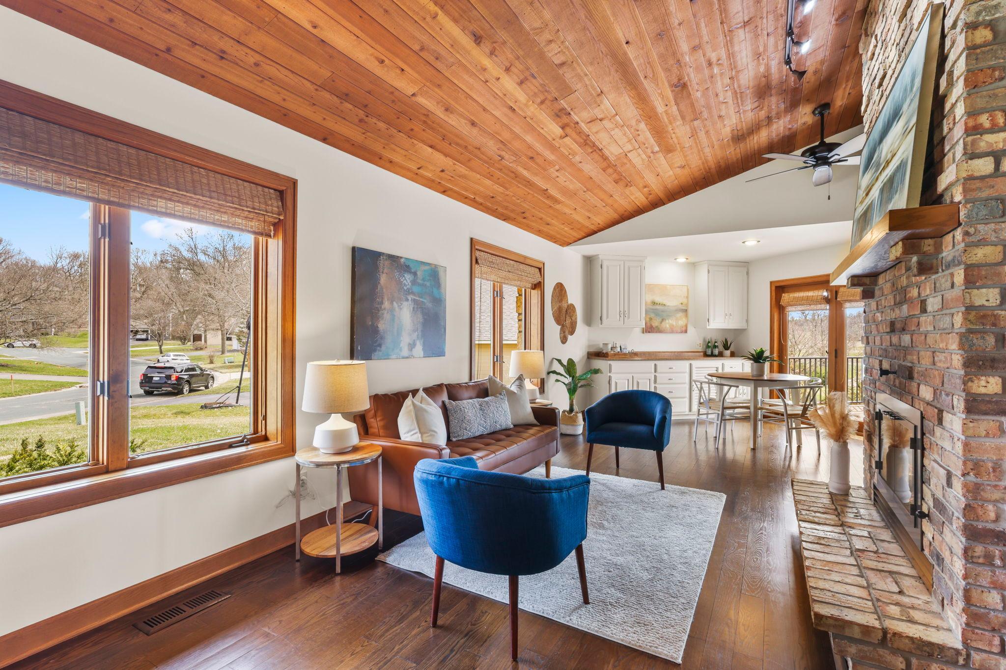 9134 Foxrun Circle Eden Prairie, MN 55347 - Photo 3 of 54