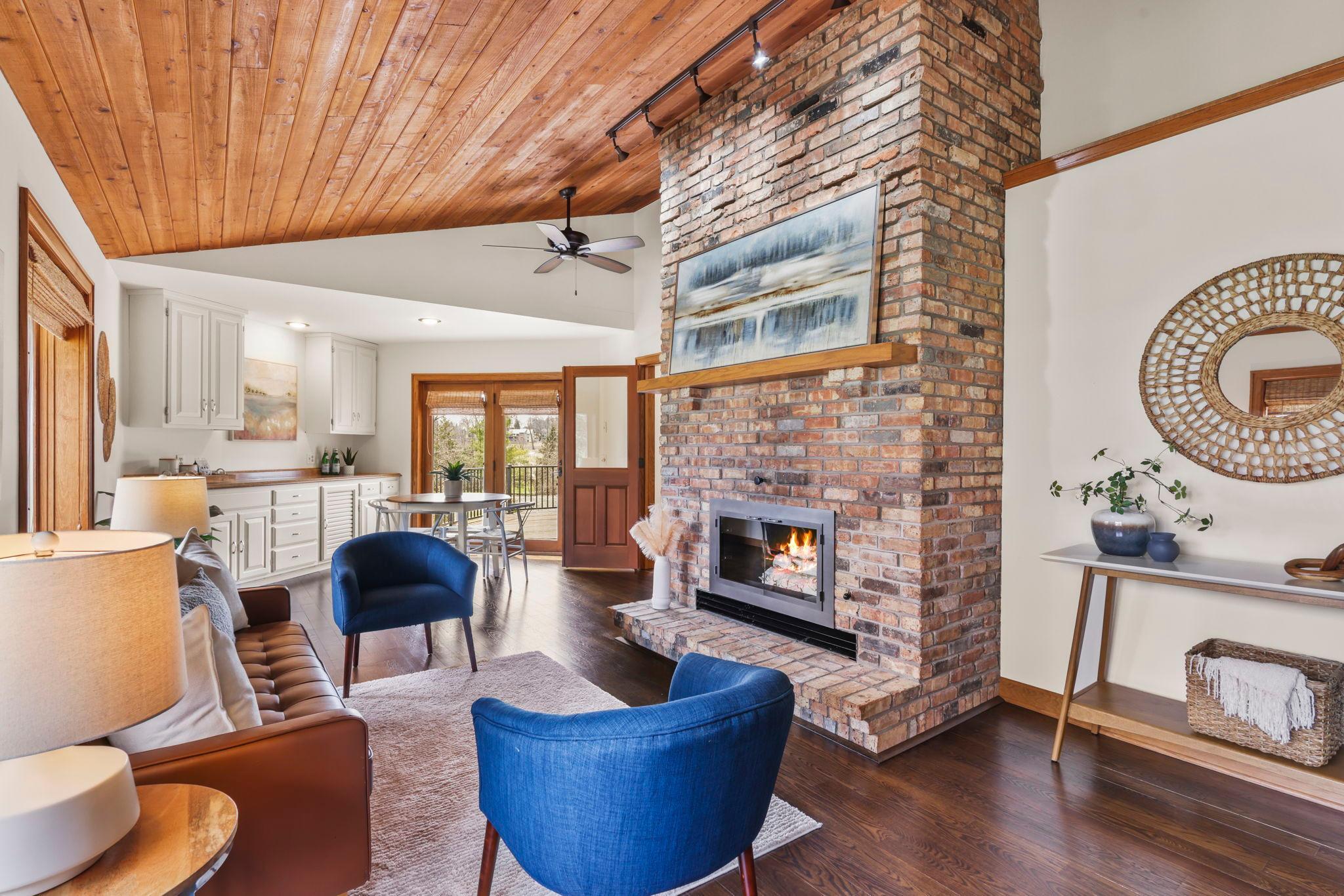 9134 Foxrun Circle Eden Prairie, MN 55347 - Photo 4 of 54