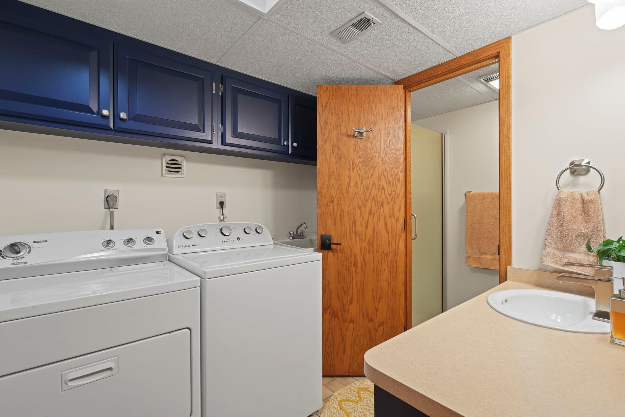 9134 Foxrun Circle Eden Prairie, MN 55347 - Photo 42 of 54