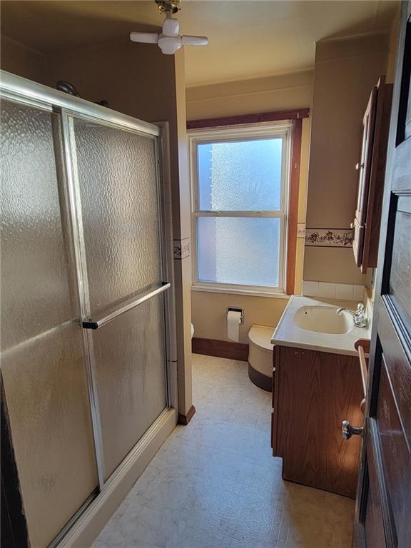252 Deer Lane Rochester, PA 15074 - Photo 39 of 41 a bathroom with a bathtub sink and toilet