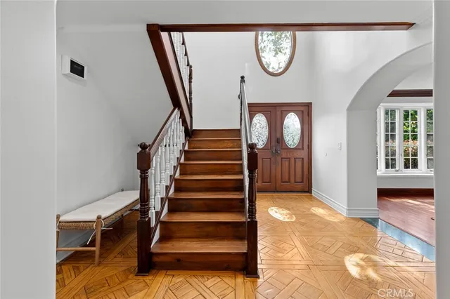 a view of entryway with a front door