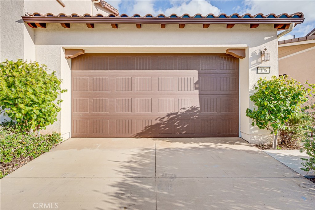106 Tinker Irvine, CA 92618 - Photo 5 of 36 a view of a front door of the house