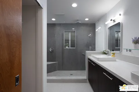 $589,000 | 588 East San Lorenzo Road, Unit 105, Palm Springs, CA 92264