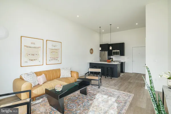 $1,699 | 5013 Springfield Avenue, Unit 305, Philadelphia, PA 19143