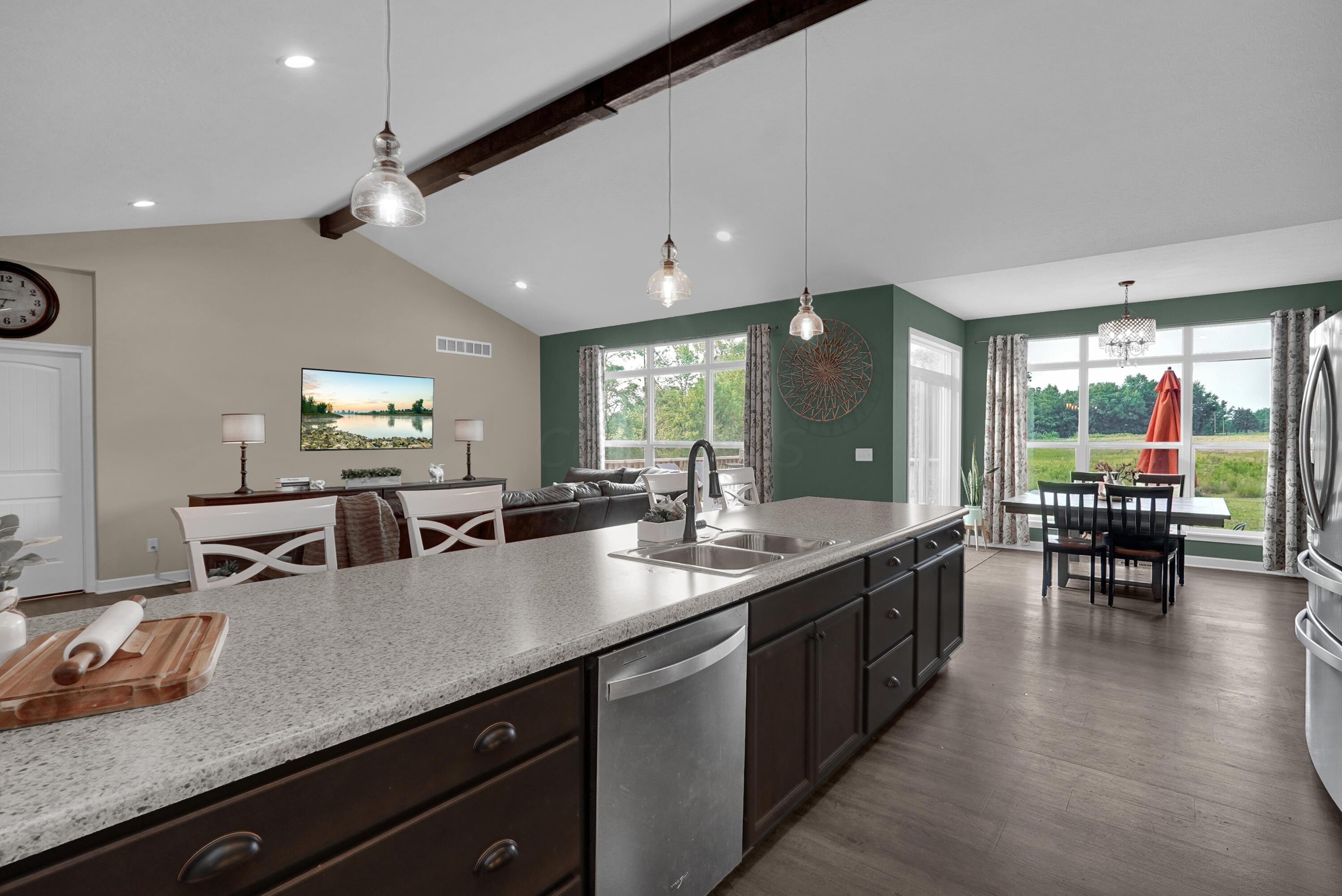582 Dent Road Sunbury, OH 43074 - Photo 7 of 56 Great light and views!