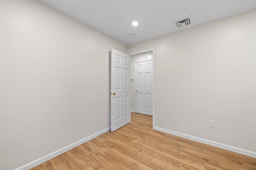 89 River Road Sturbridge, MA 01566 - Photo 14 of 31 a view of an empty room