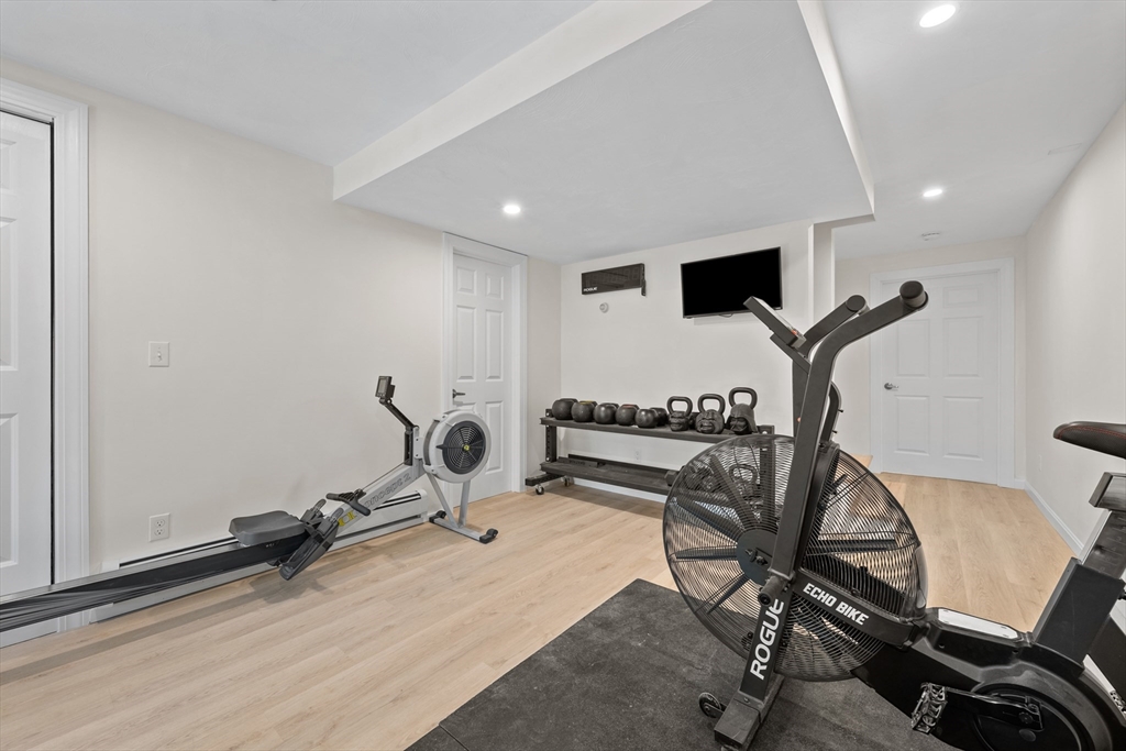 89 River Road Sturbridge, MA 01566 - Photo 19 of 31 a view of a room with gym equipment