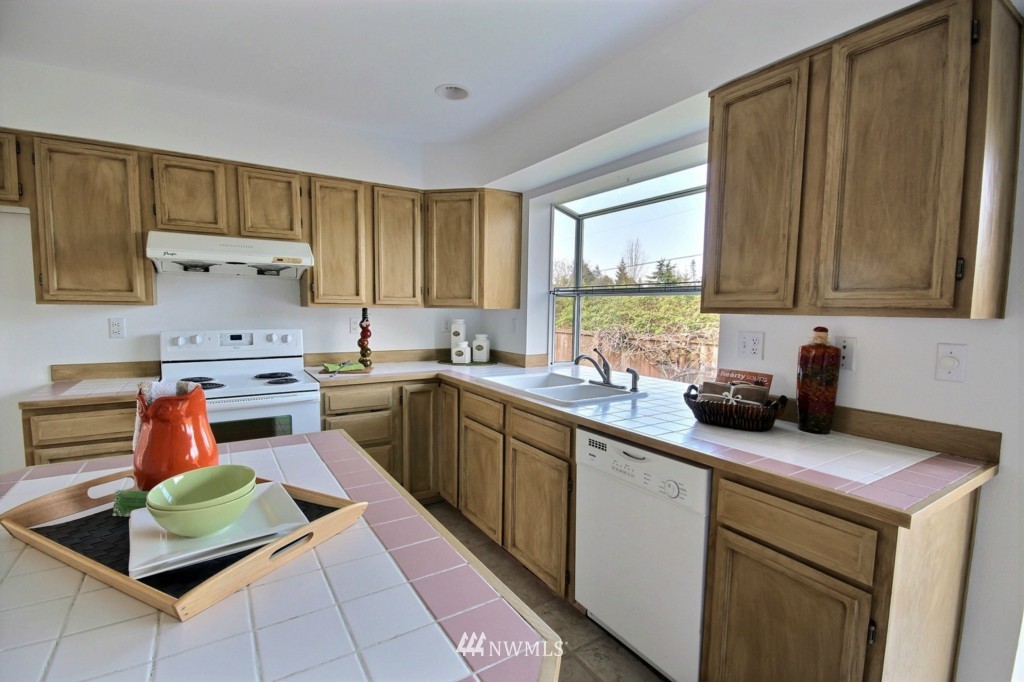 11201 Southeast 190th Place Renton, WA 98055 - Photo 11 of 23 Gallery Image 11