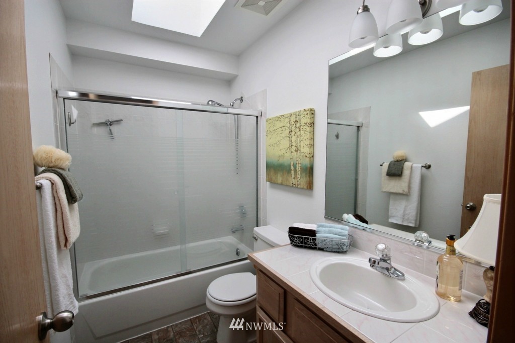 11201 Southeast 190th Place Renton, WA 98055 - Photo 14 of 23 Gallery Image 14
