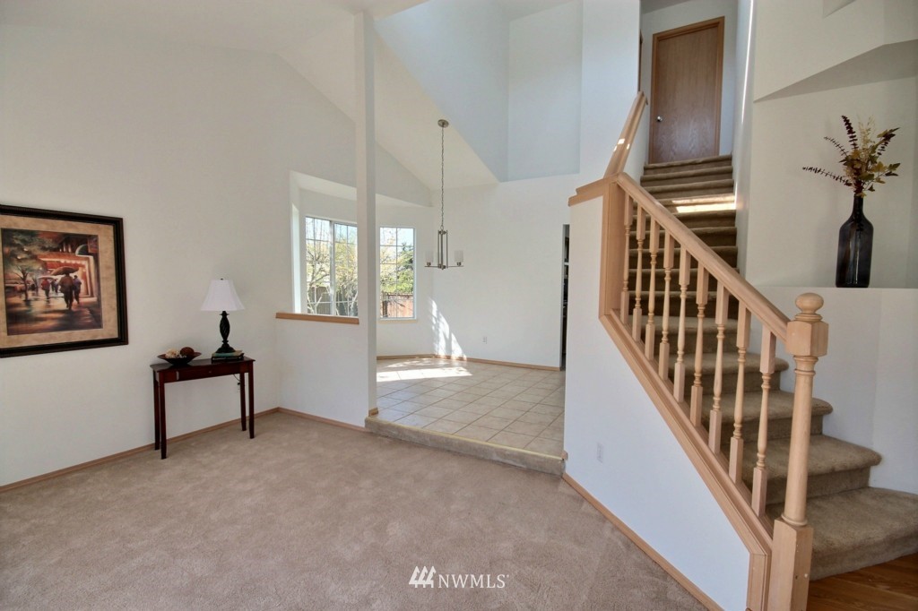 11201 Southeast 190th Place Renton, WA 98055 - Photo 3 of 23 Gallery Image 3