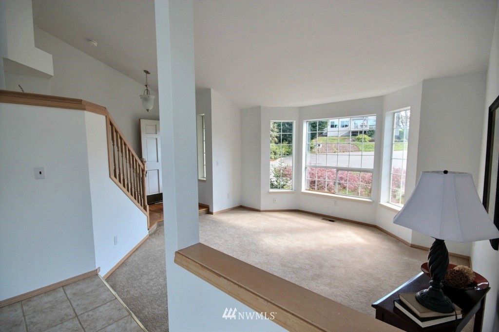 11201 Southeast 190th Place Renton, WA 98055 - Photo 5 of 23 Gallery Image 5