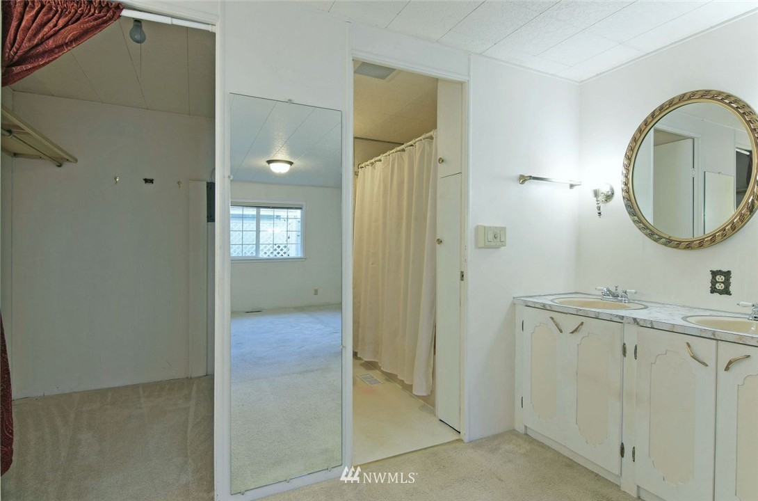 19151 130th Avenue Northeast Bothell, WA 98011 - Photo 13 of 19