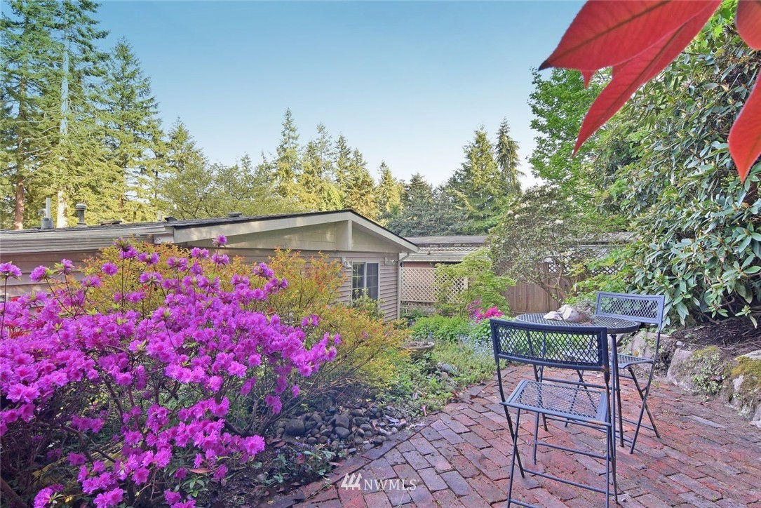 19151 130th Avenue Northeast Bothell, WA 98011 - Photo 5 of 19
