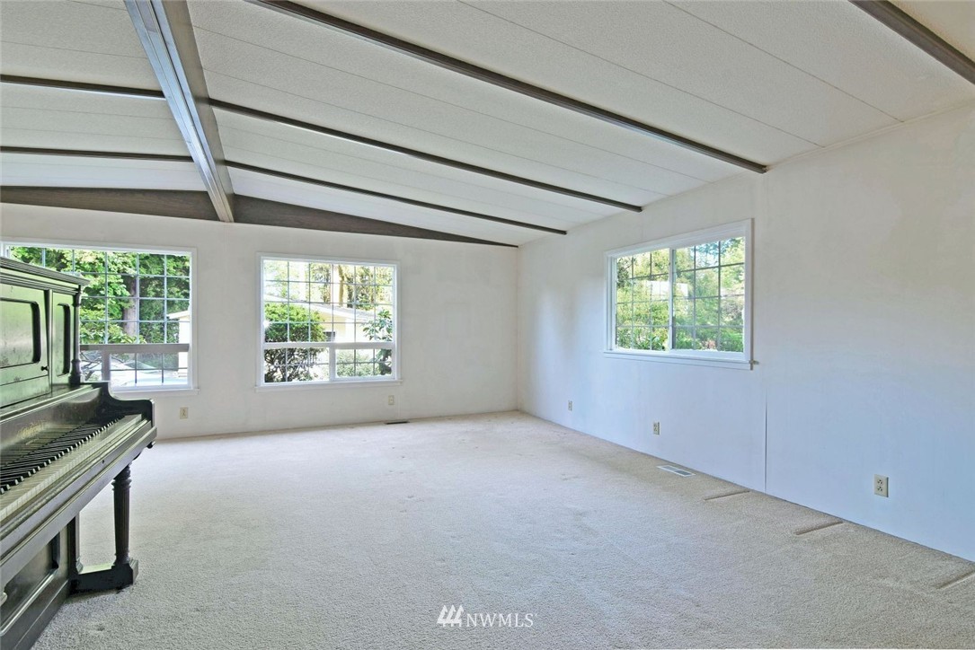 19151 130th Avenue Northeast Bothell, WA 98011 - Photo 6 of 19
