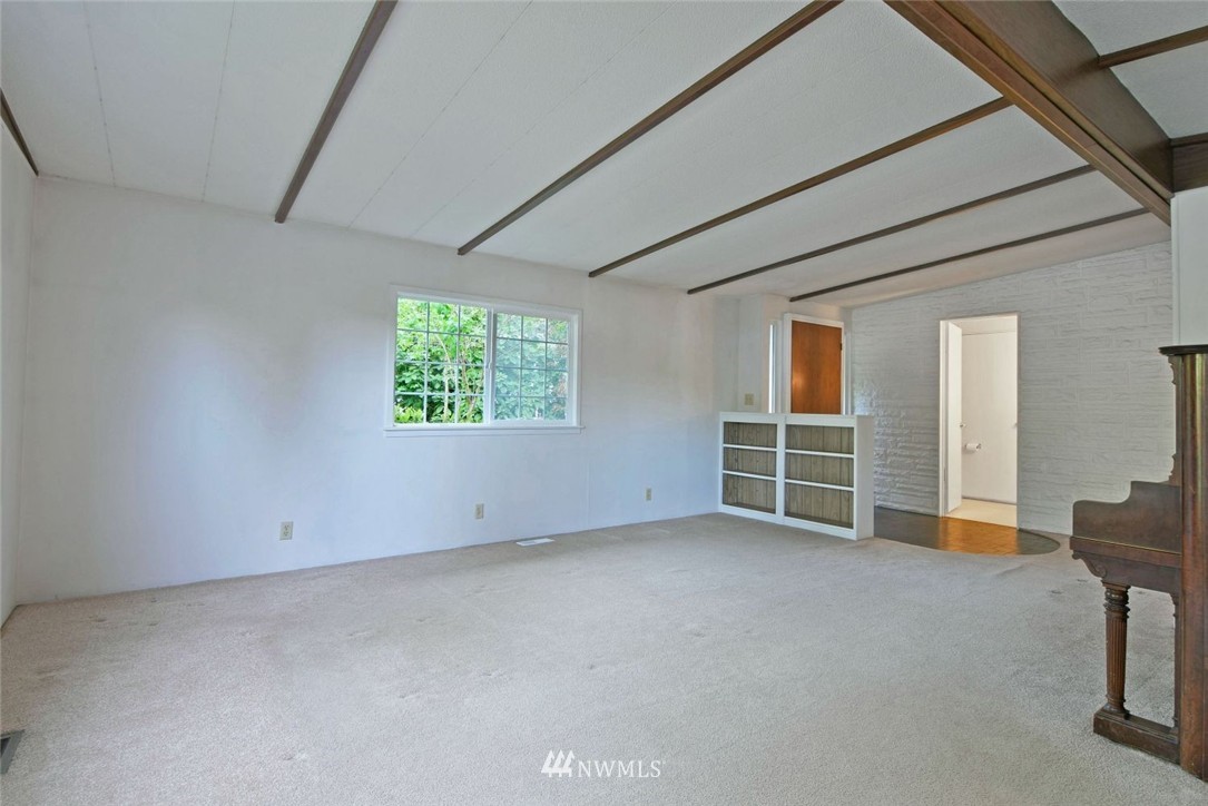 19151 130th Avenue Northeast Bothell, WA 98011 - Photo 8 of 19