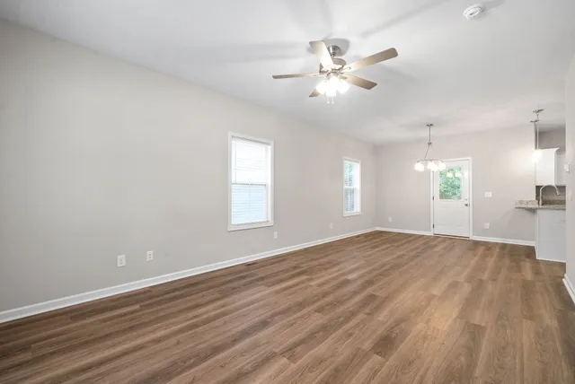 $1,995 | 945 Cumberland Drive, Clarksville, TN 37040