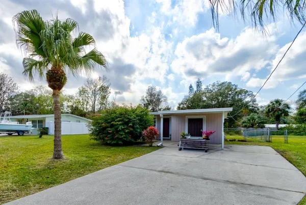 $2,100 | 144 Ellison Avenue, New Smyrna Beach, FL 32168