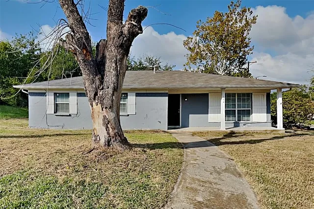 $1,845 | 104 Meadowbrook Circle, Denton, TX 76209