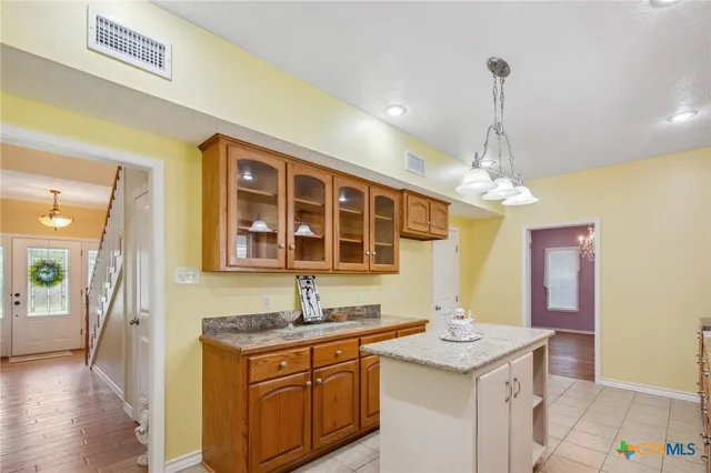 $329,000 | 344 West High Street, Goliad, TX 77963