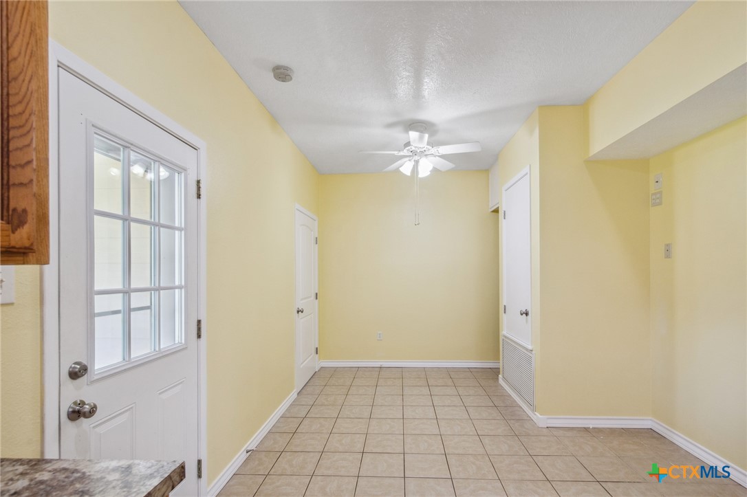 344 West High Street Goliad, TX 77963 - Photo 16 of 37