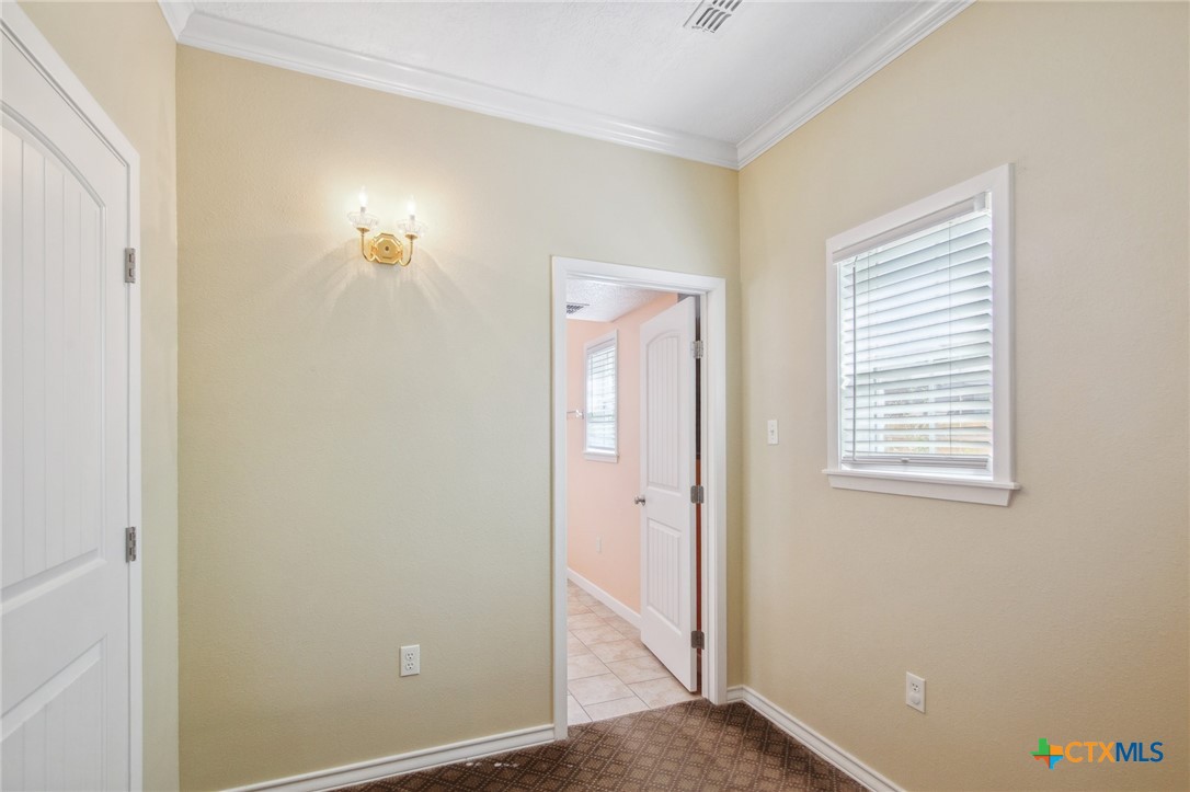 344 West High Street Goliad, TX 77963 - Photo 21 of 37