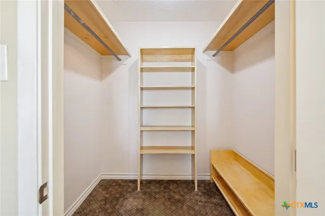 $329,000 | 344 West High Street, Goliad, TX 77963