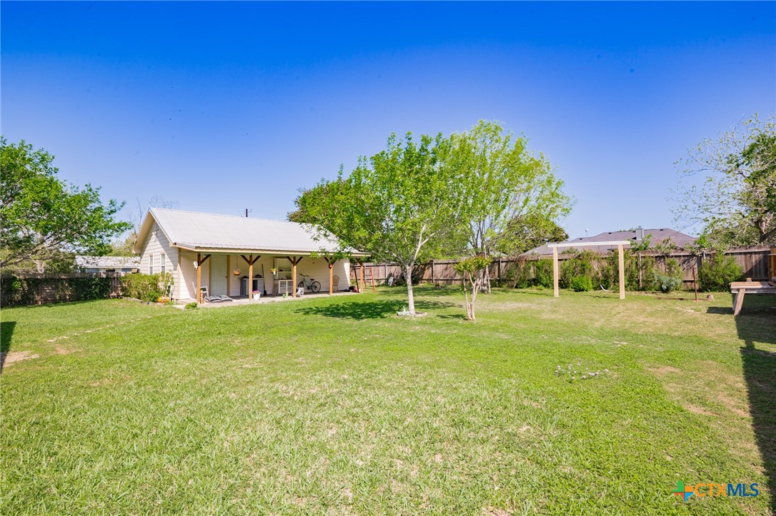344 West High Street Goliad, TX 77963 - Photo 36 of 37