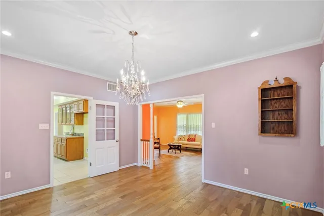 $329,000 | 344 West High Street, Goliad, TX 77963