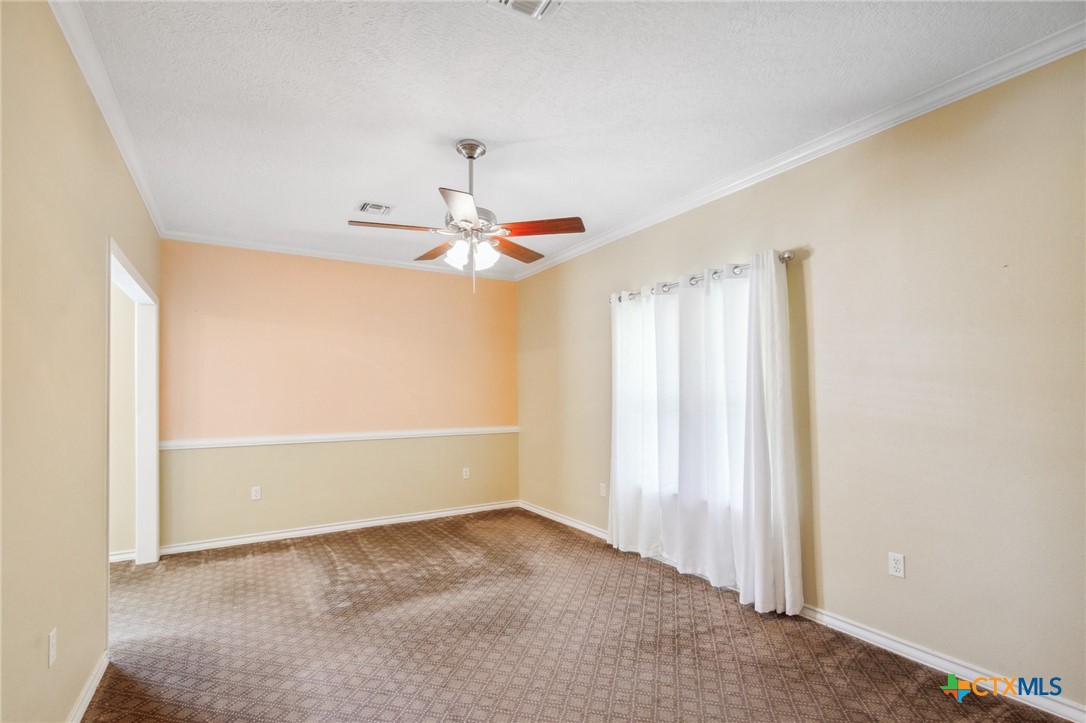 344 West High Street Goliad, TX 77963 - Photo 10 of 37