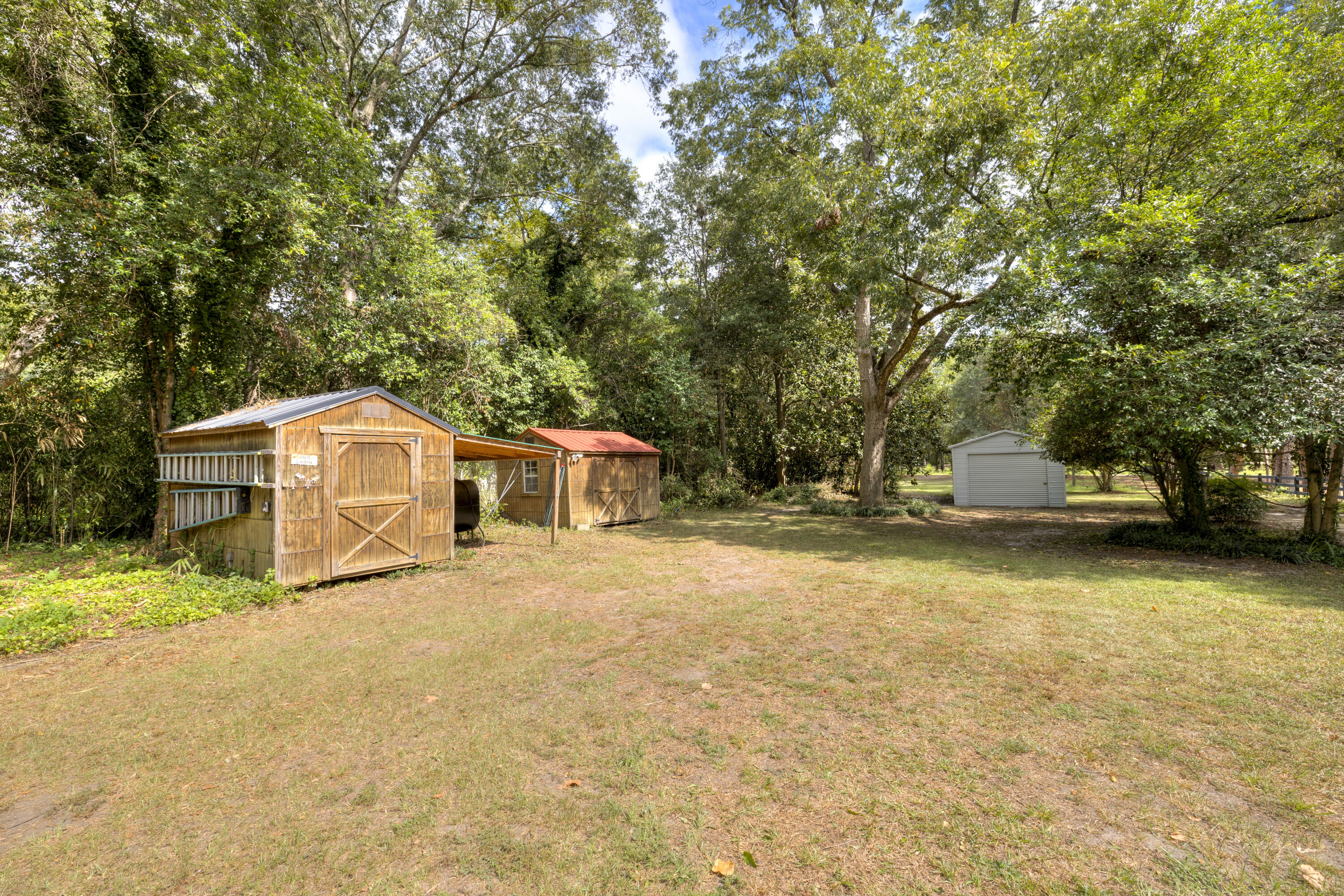 116 West Sumter Street Mayesville, SC 29104 - Photo 8 of 30