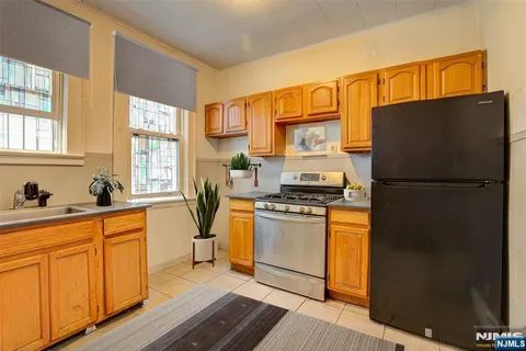 $649,000 | 63 Carolina Avenue, Newark, NJ 07106