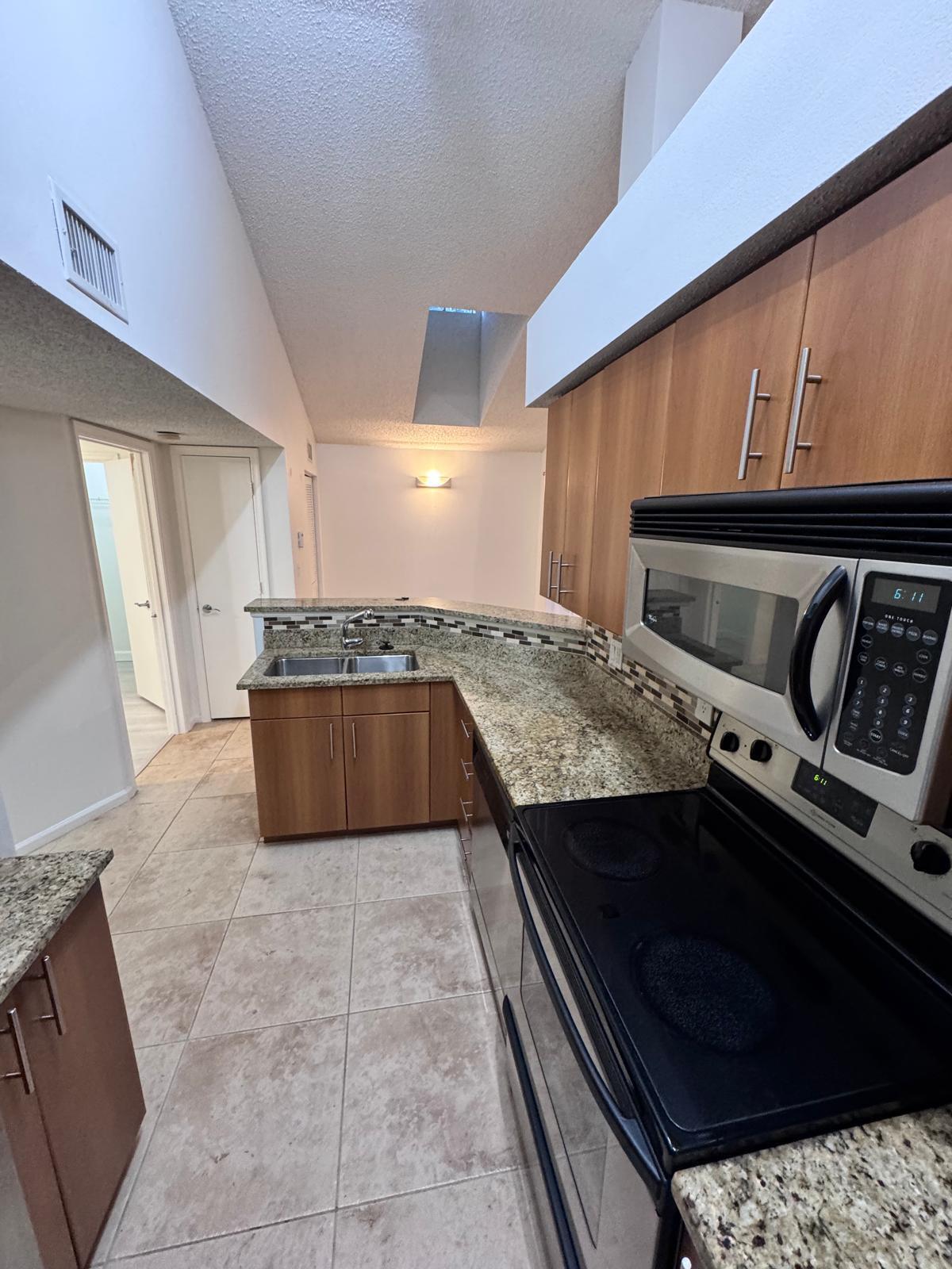 1125 Crystal Way, Unit F Delray Beach, FL 33444 - Photo 13 of 34 WhatsApp Image 2026-06-10 at 4.20.55 PM