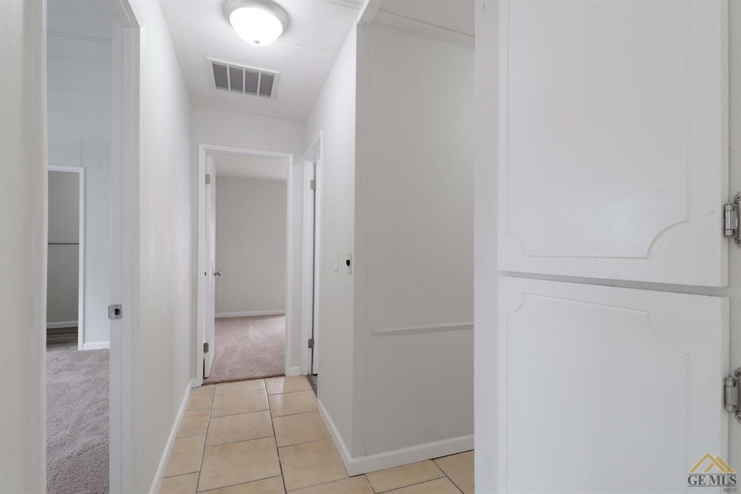 601 Pacheco Road, Unit 33 Bakersfield, CA 93307 - Photo 11 of 29