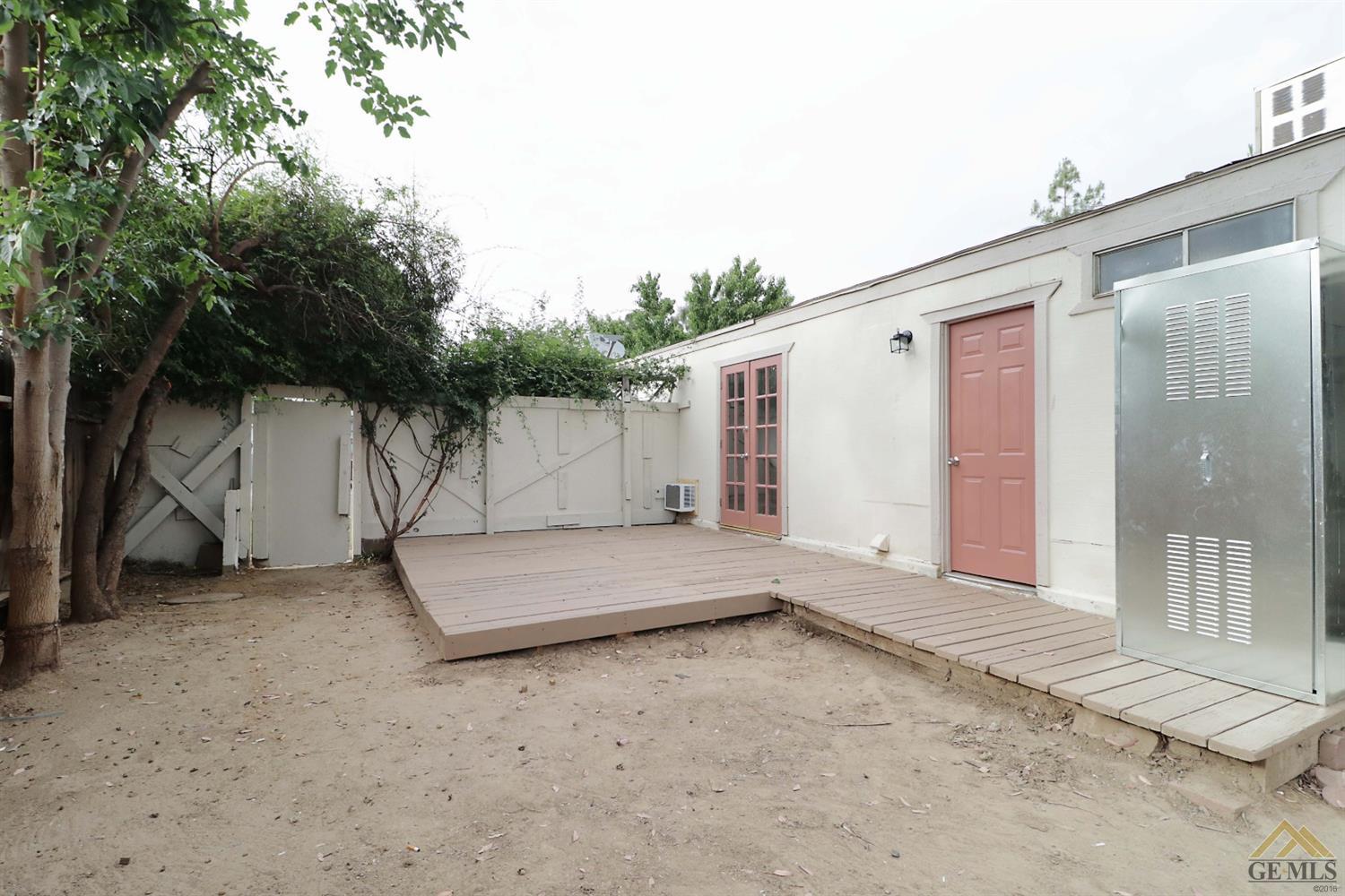 601 Pacheco Road, Unit 33 Bakersfield, CA 93307 - Photo 24 of 29