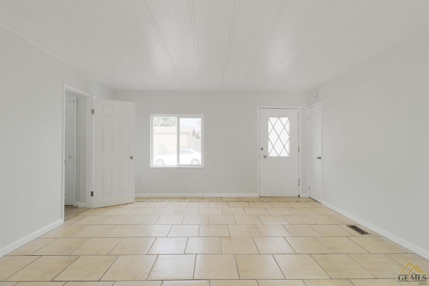 601 Pacheco Road, Unit 33 Bakersfield, CA 93307 - Photo 5 of 29