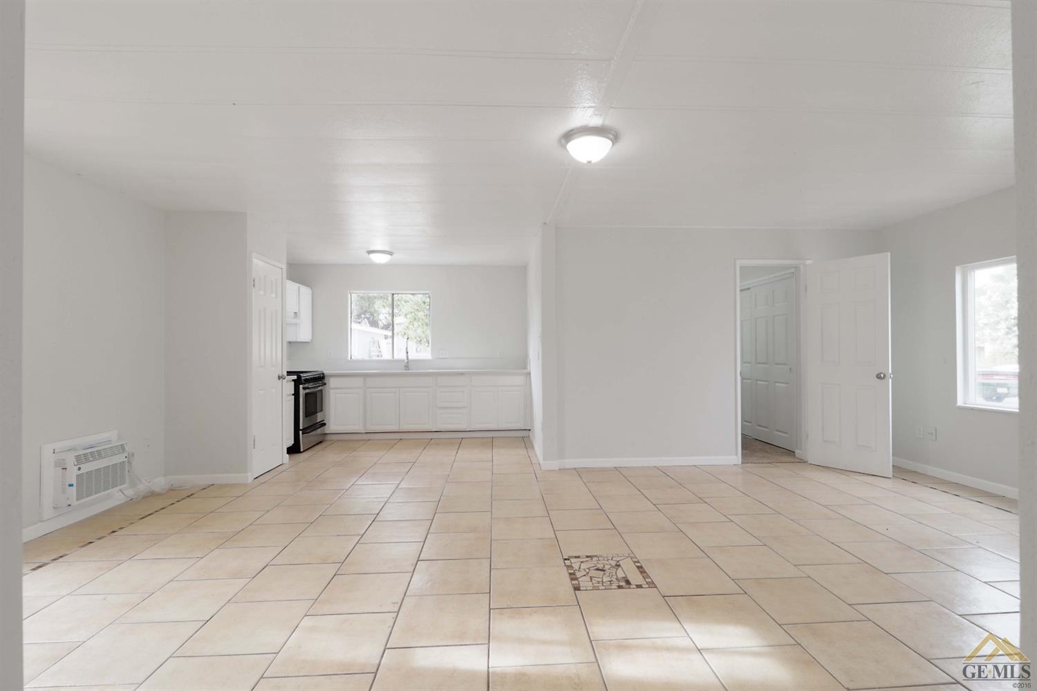 601 Pacheco Road, Unit 33 Bakersfield, CA 93307 - Photo 8 of 29