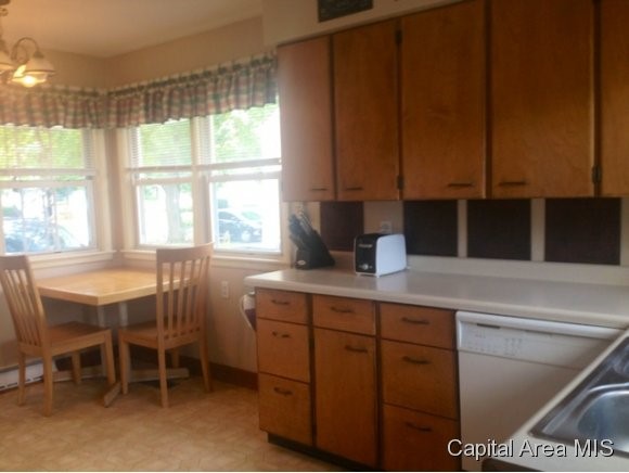 1800 North 22nd Street Springfield, IL 62702 - Photo 4 of 13 Gallery Image 4
