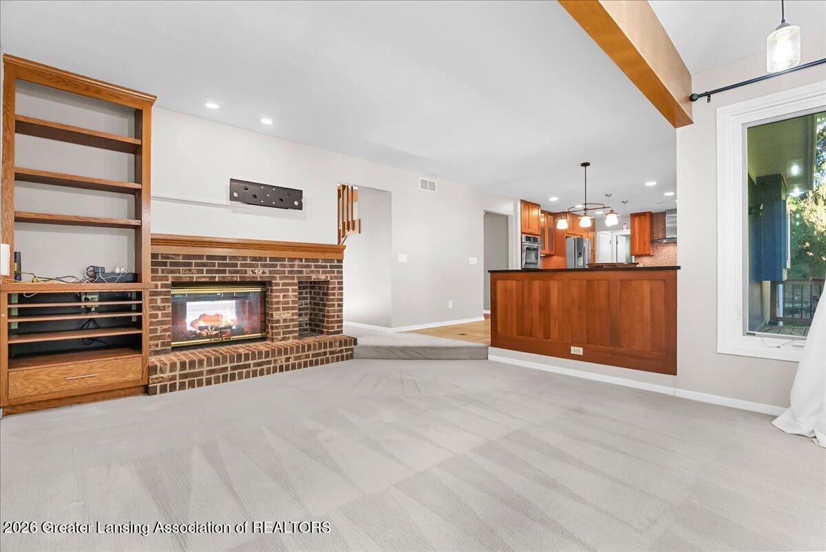 2198 Quarry Road East Lansing, MI 48823 - Photo 8 of 57 16-Media Jett -21