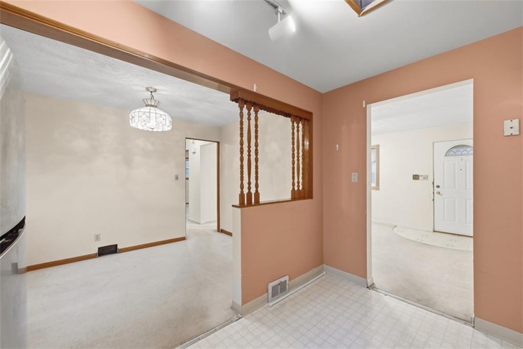 726 Rodney Street Crescent, PA 15046 - Photo 11 of 32