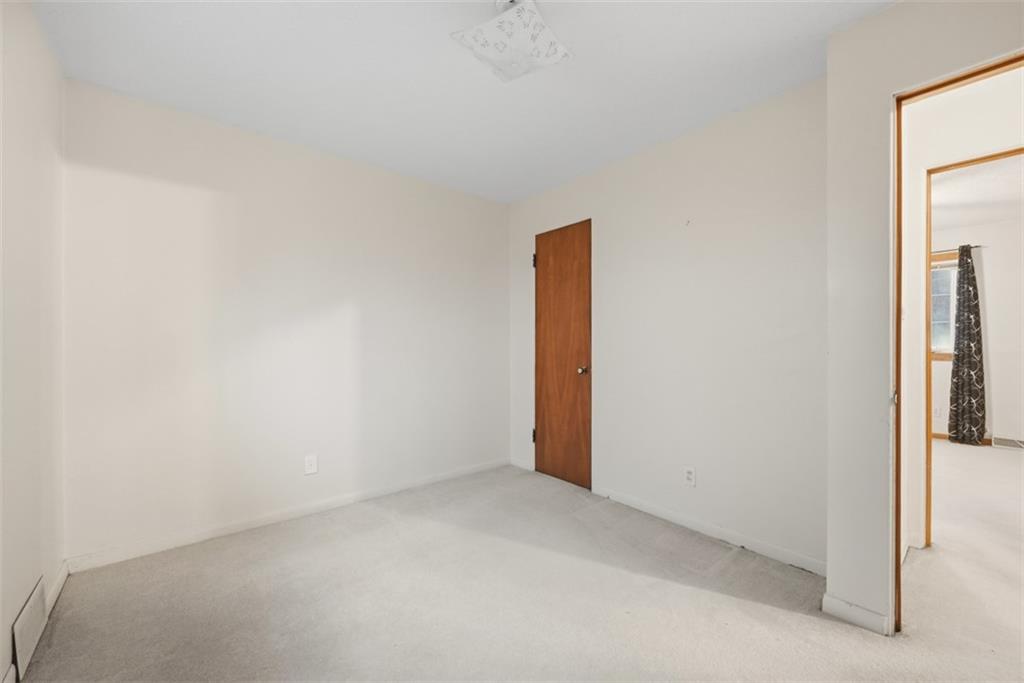 726 Rodney Street Crescent, PA 15046 - Photo 16 of 32