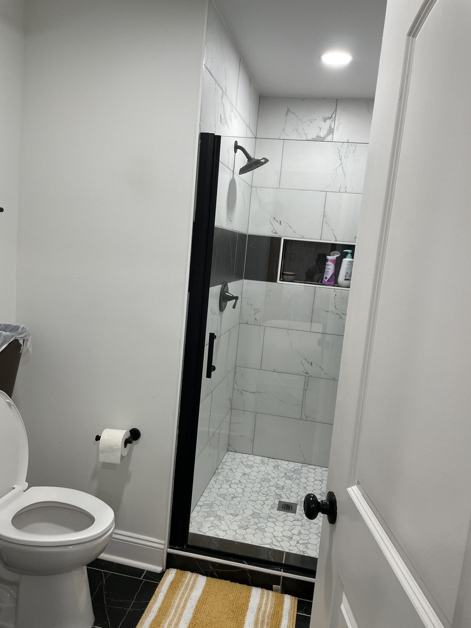 1161 Main Street Clarksville, TN 37040 - Photo 6 of 26 a bathroom with a sink and a mirror