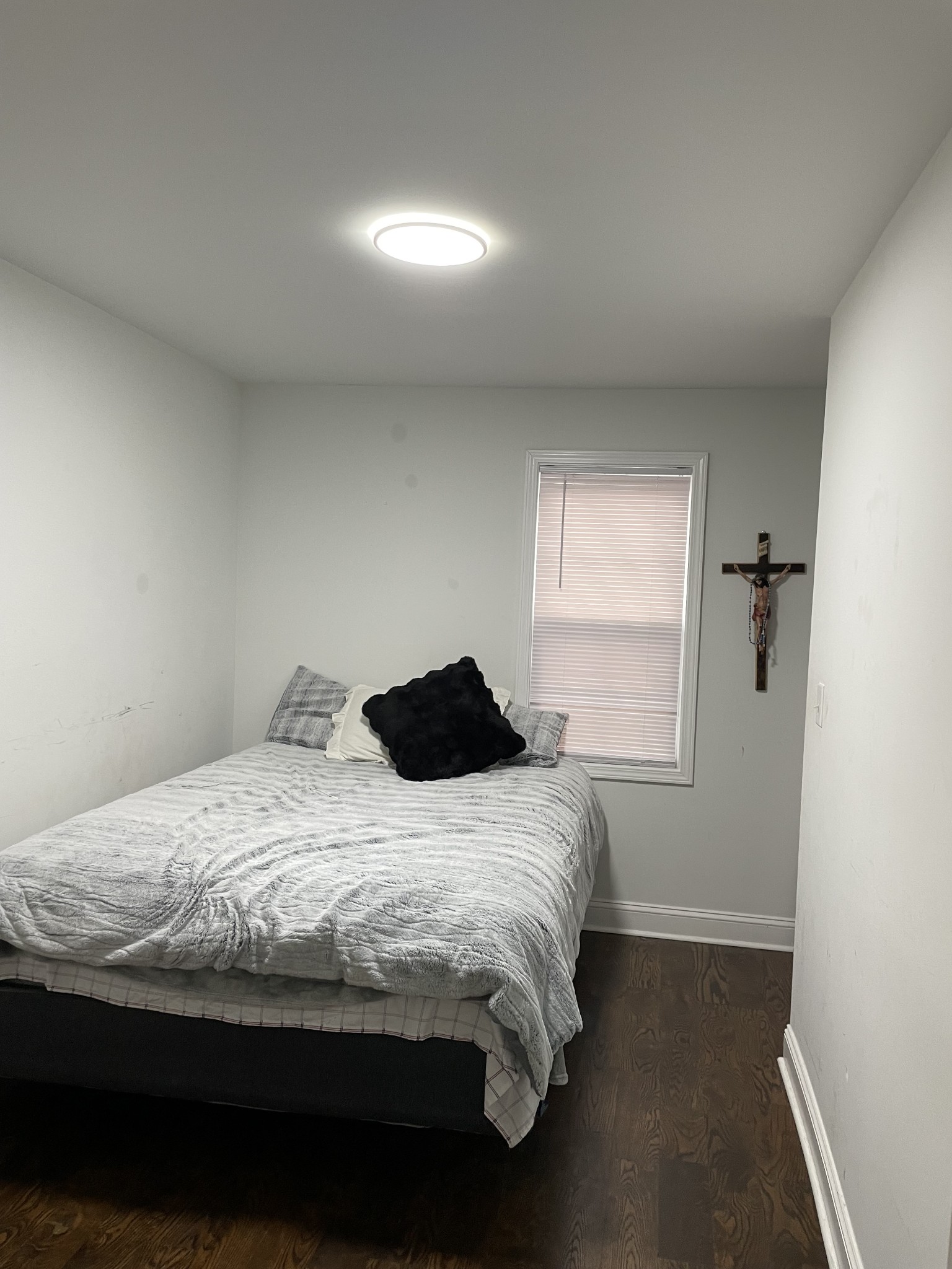 1161 Main Street Clarksville, TN 37040 - Photo 10 of 26 a bedroom with a bed and a window