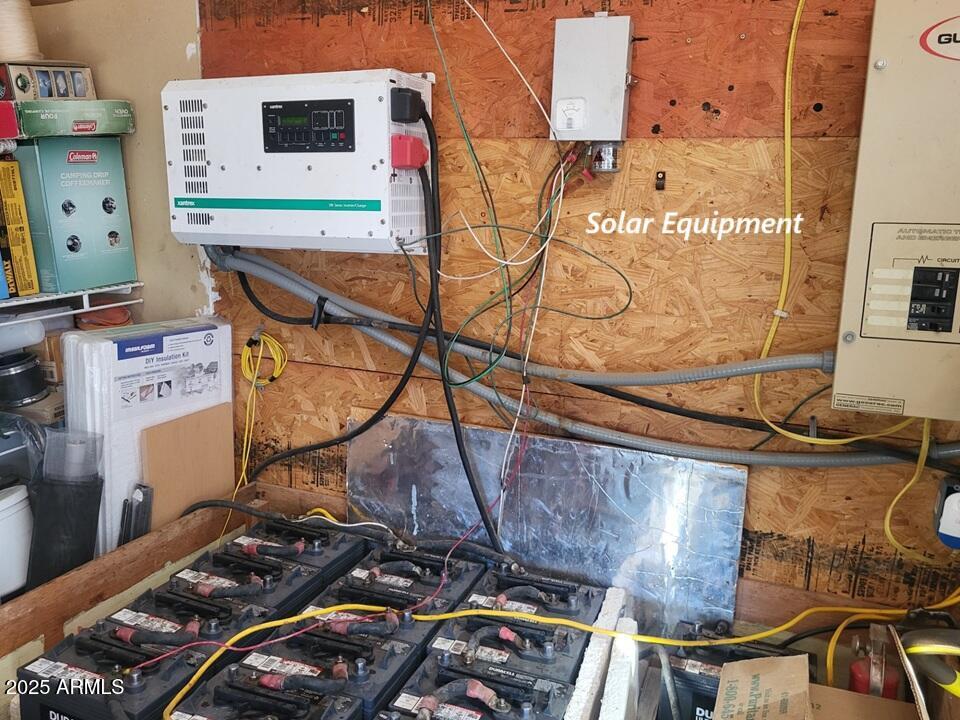 21750 North Ranch Road Williams, AZ 86046 - Photo 20 of 30 a room with gym equipment