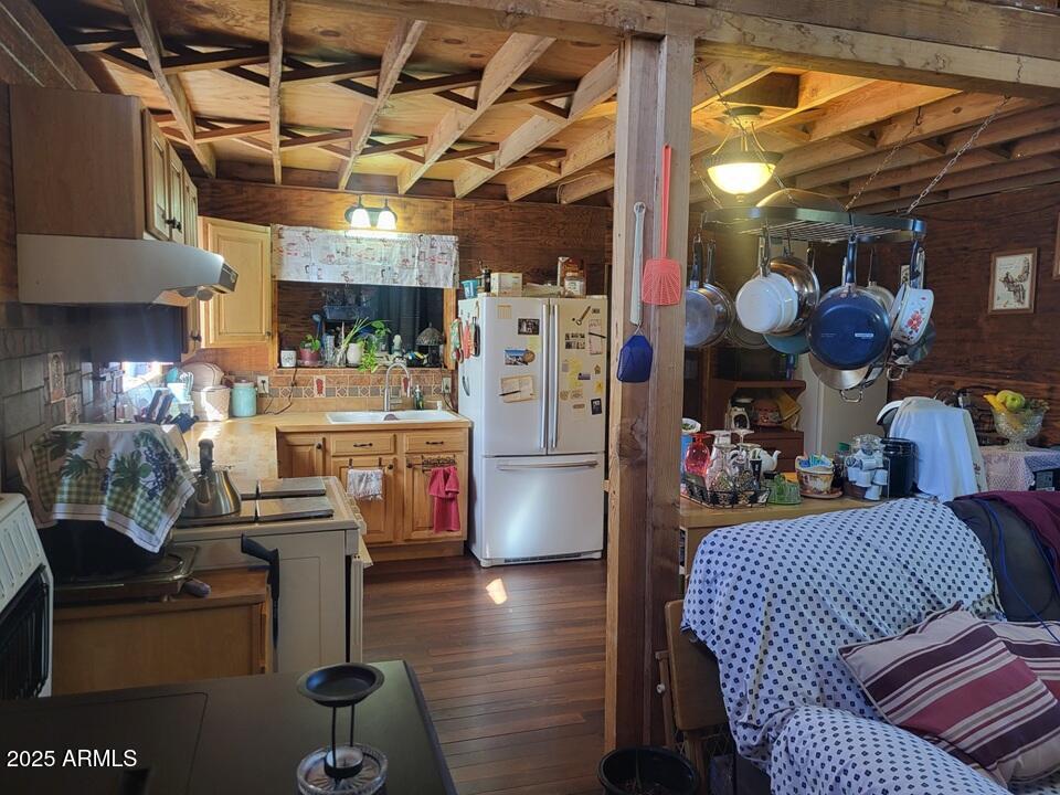 21750 North Ranch Road Williams, AZ 86046 - Photo 6 of 30 a kitchen with stainless steel appliances granite countertop a sink and cabinets