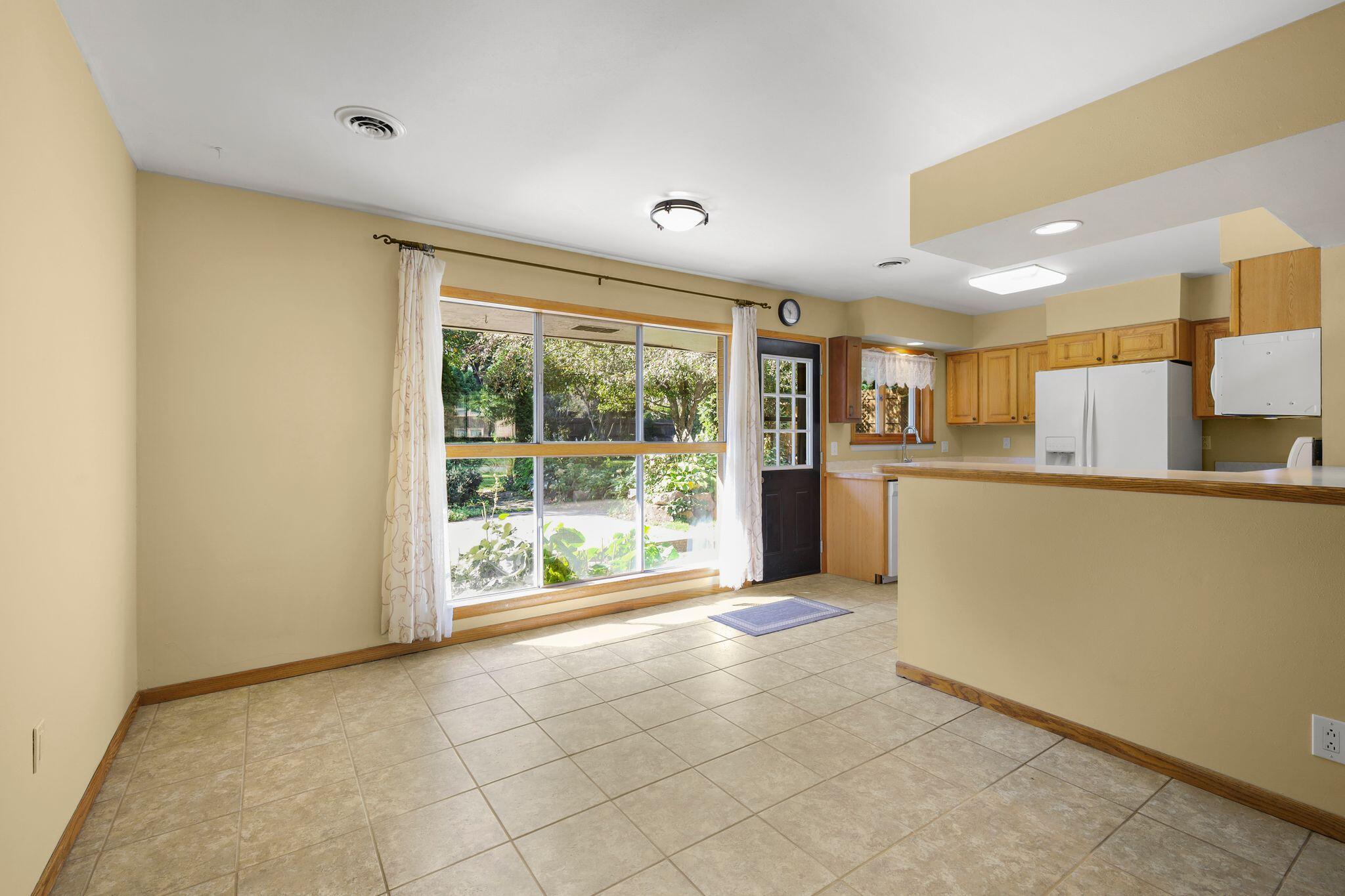 5805 Yorkshire Road Madison, WI 53711 - Photo 6 of 41 18_MW5A4158