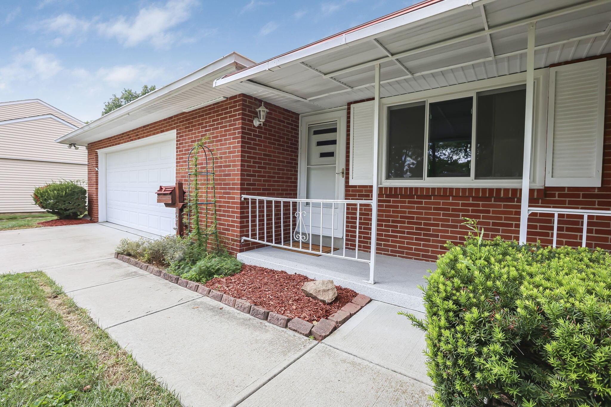 1217 Gresham Road Columbus, OH 43204 - Photo 4 of 26 GRISHAM4
