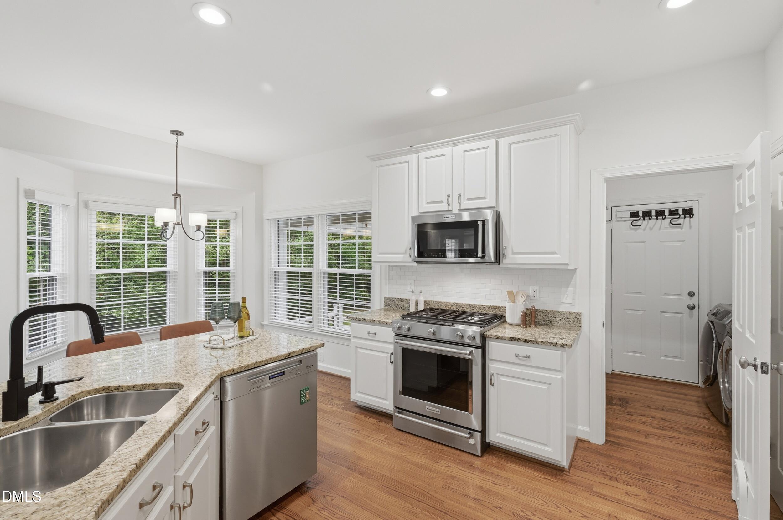 8809 Braceridge Road Raleigh, NC 27613 - Photo 12 of 29 067