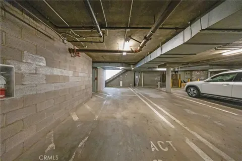 $935,000 | 1401 South Bentley Avenue, Unit 203, Los Angeles, CA 90025