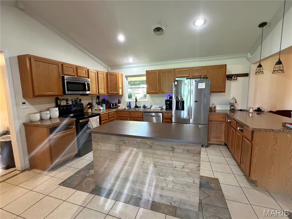2707 North Service Road West St. Clair, MO 63077 - Photo 10 of 33