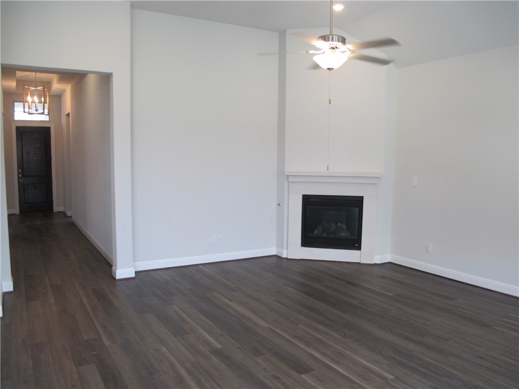 635 Spinnaker Loop Kyle, TX 78640 - Photo 9 of 37